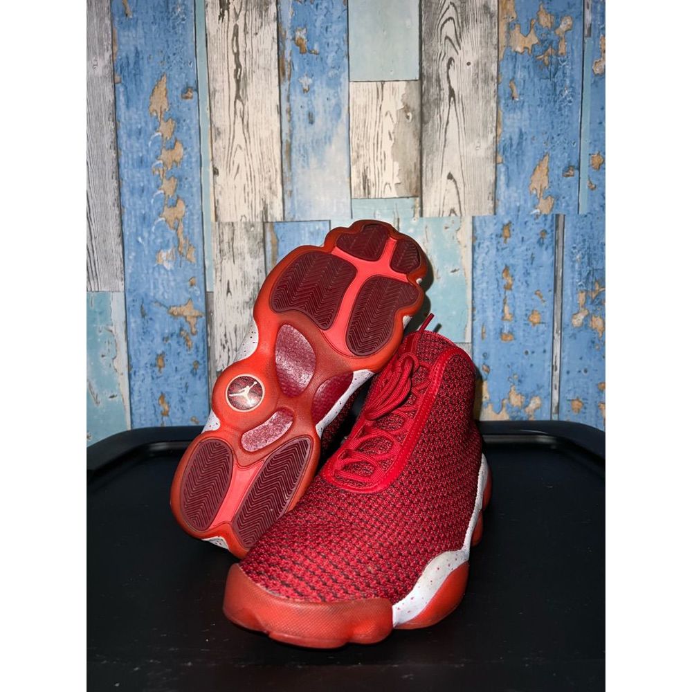 AIR JORDAN HORIZON TEAM RED SIZE 10